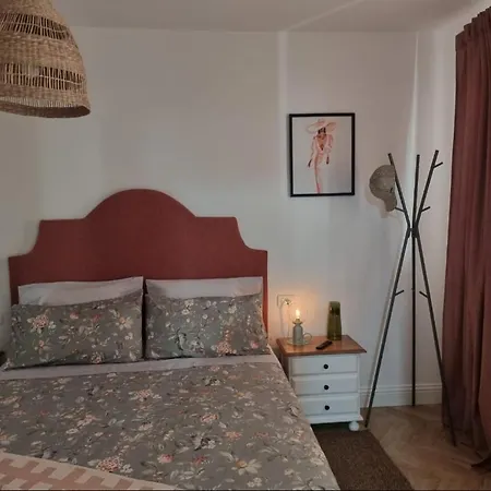 Adela * Araya (Tenerife)