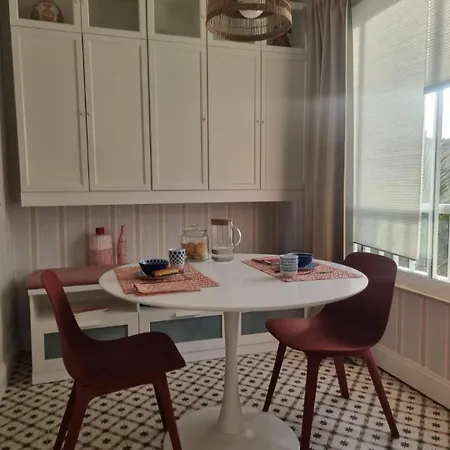 Adela Appartement *